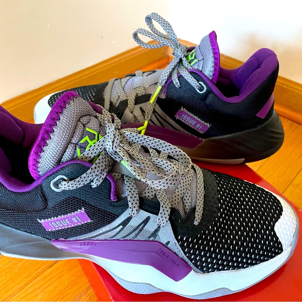 Adidas D.O.N Issue 1 Size 9